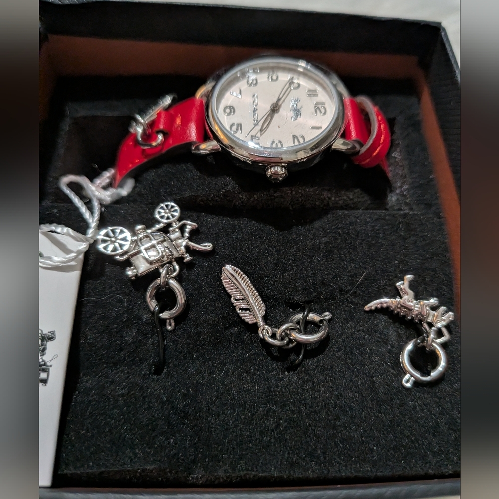 COACH
Delancey Quartz White Dial Women's Watch - Picture 12 of 16